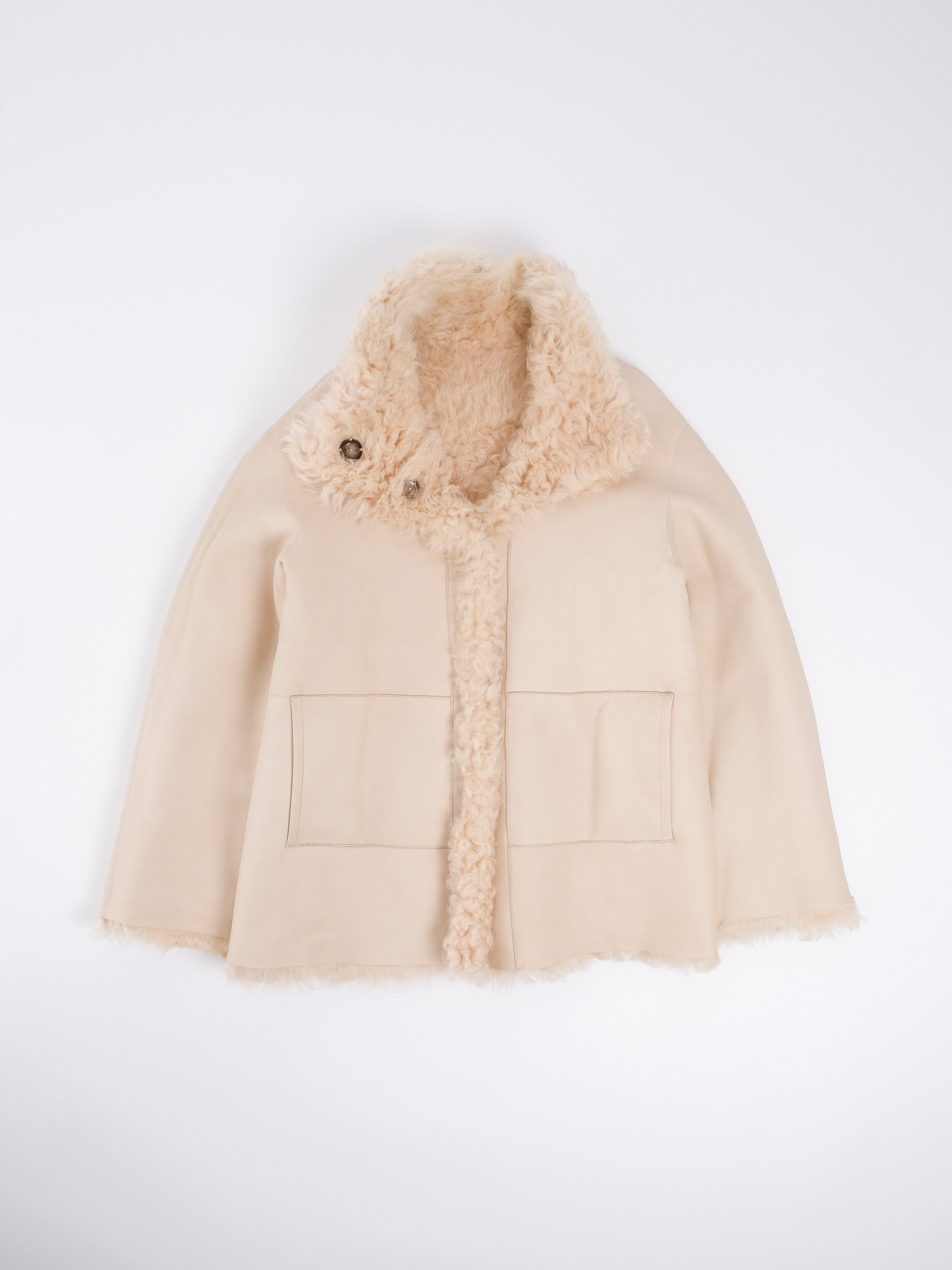 Lana Shearling Jacket / Butter