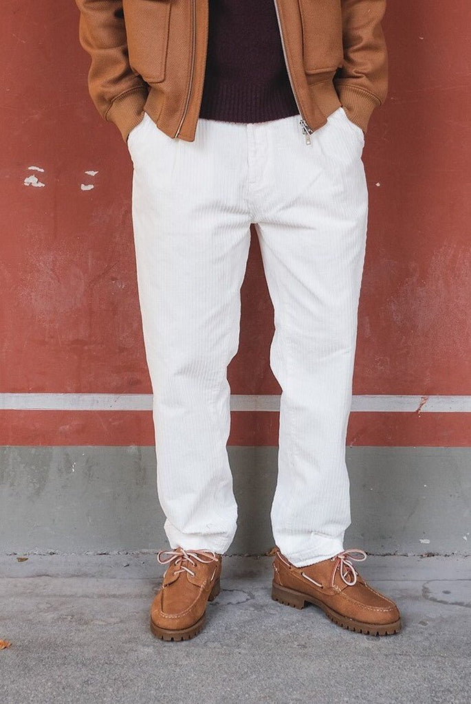 Corduroy Chino Loose Carrot Fit / Antique White - STER/EO MUCTrousersThe.Nim31White