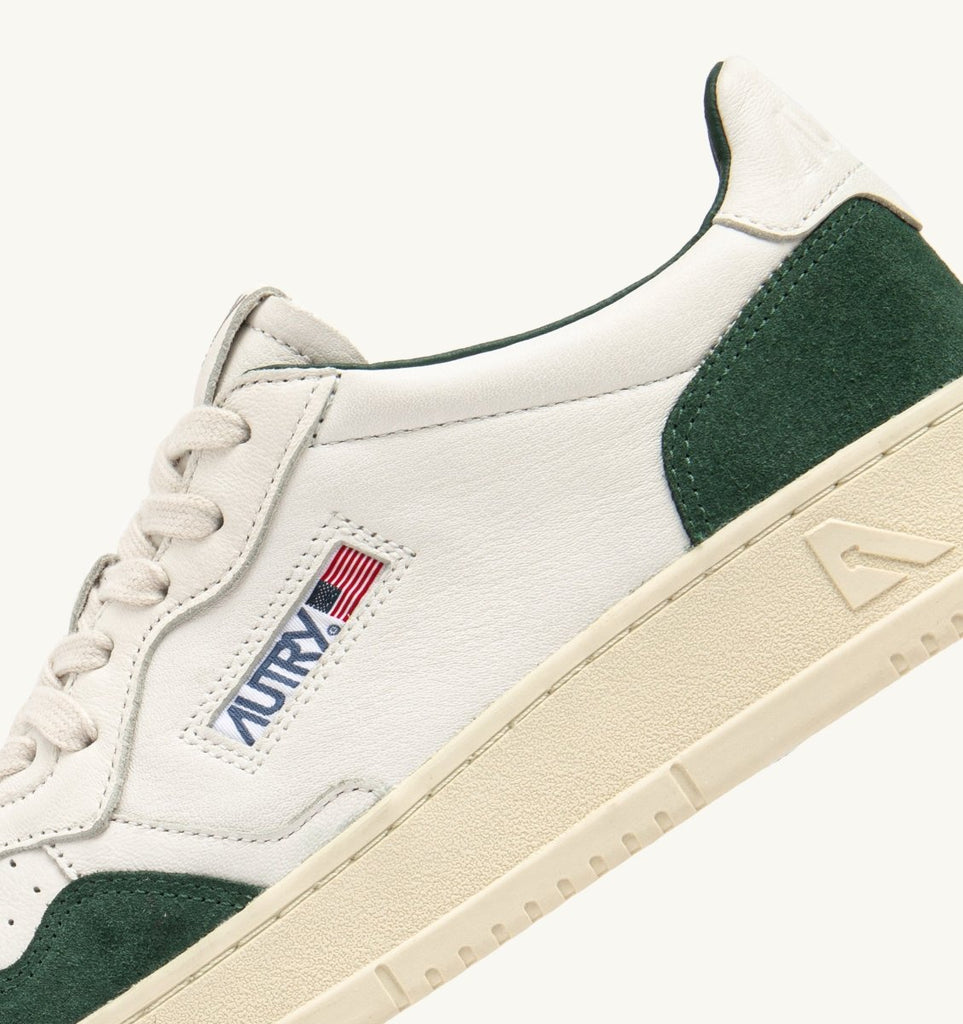 Medalist Low Goat Suede / White/Bottle - STER/EO MUCSneakerAutry41White